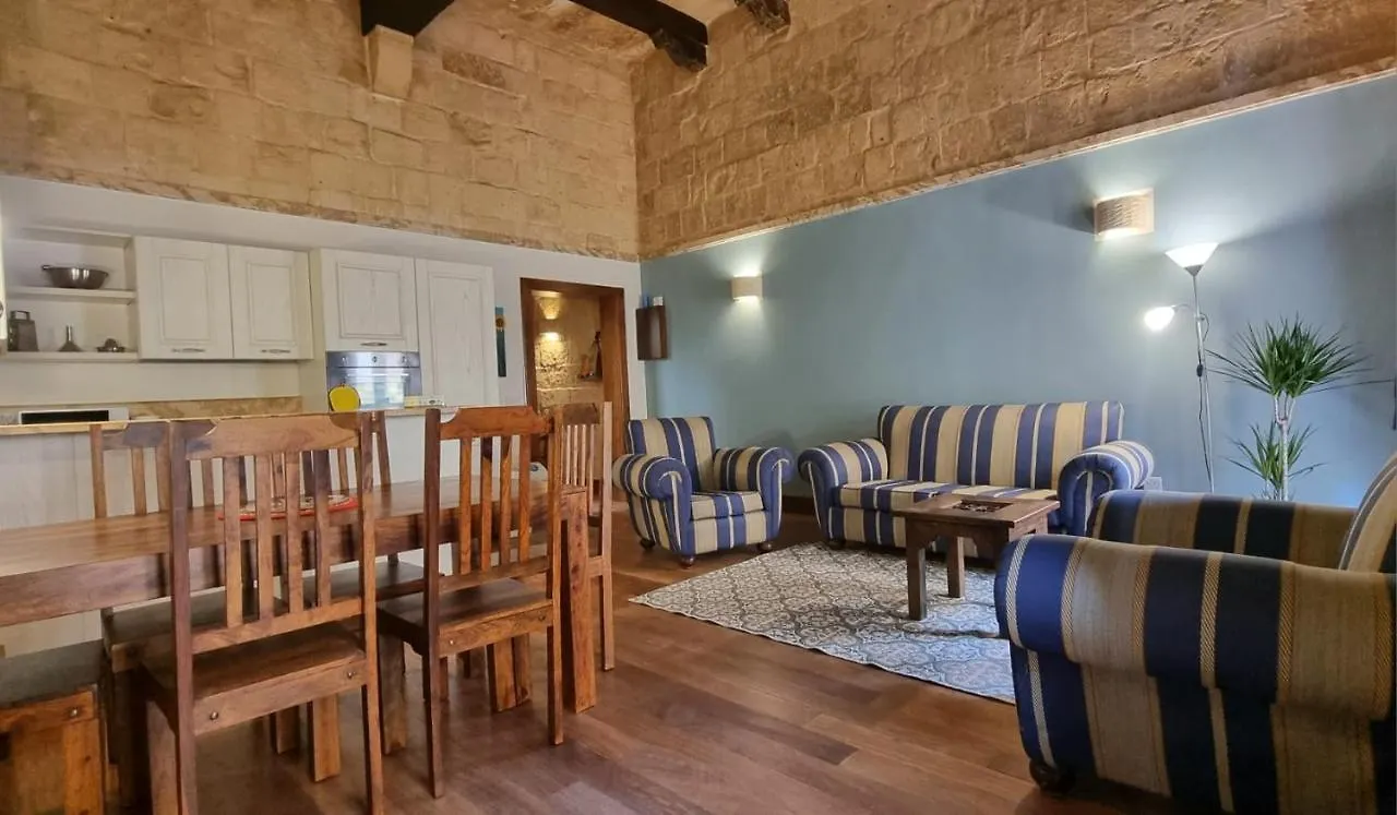 Vallettacharme - 2 Bedrooms Flat In The Heart Of The City