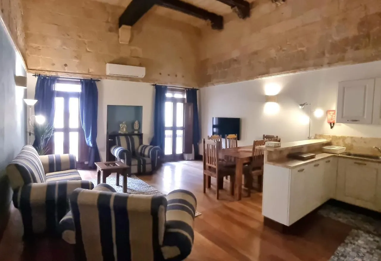 Vallettacharme - 2 Bedrooms Flat In The Heart Of The City location